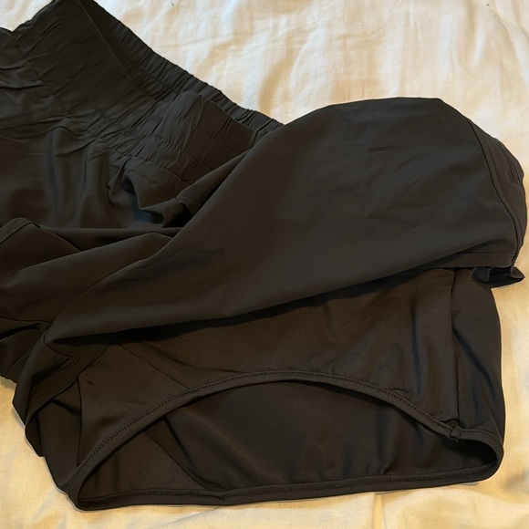 Running shorts with liner - Picture 4 of 4